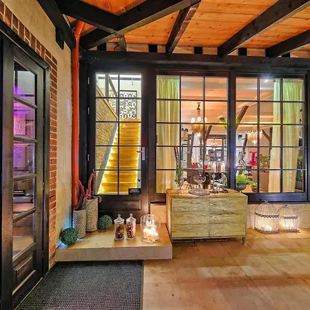 Oda ve Kahvaltı Boreczna