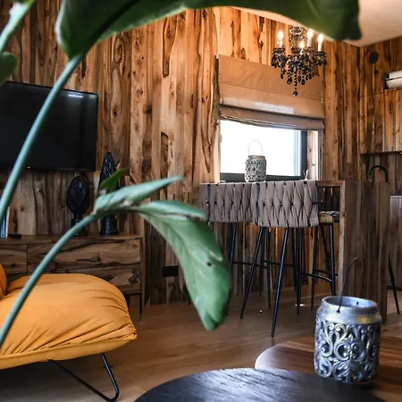 Boreczna Oda ve Kahvaltı