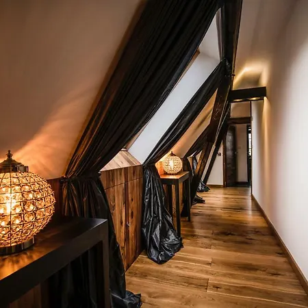 Boreczna Oda ve Kahvaltı