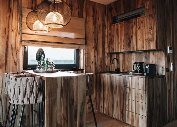 Bed & Breakfast Boreczna 3*